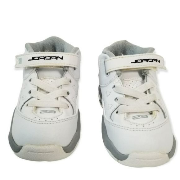 Nike Jordan B Loyal Low White Baby Shoes Size 4C - Picture 2 of 12